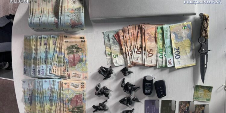 ARESTAȚI PENTRU TRAFIC DE DROGURI DE MARE RISC