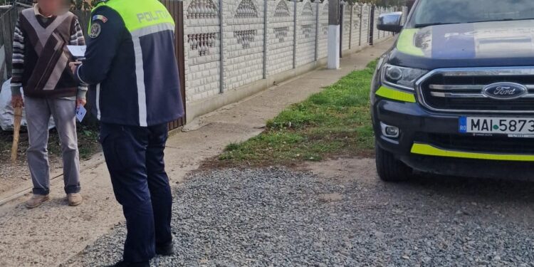 ACȚIUNE DE INFORMARE A CETĂȚENILOR, DEȚINĂTORI DE ANIMALE DE COMPANIE, DESFĂȘURATĂ DE POLIȚIȘTI