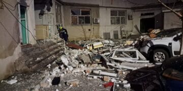 GRAVĂ EXPLOZIE INTR-UN BLOC DE LOCUINȚE