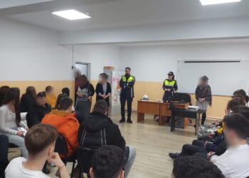 ACTIVITĂȚI ALE POLIȚIȘTILOR PENTRU SIGURANȚĂ ȘCOLARĂ  ÎN CONTEXTUL ZILEI INTERNAȚIONALE PENTRU NONVIOLENȚĂ ÎN ȘCOALĂ