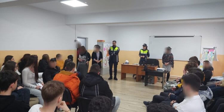 ACTIVITĂȚI ALE POLIȚIȘTILOR PENTRU SIGURANȚĂ ȘCOLARĂ ÎN CONTEXTUL ZILEI INTERNAȚIONALE PENTRU NONVIOLENȚĂ ÎN ȘCOALĂ