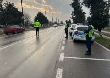 *ACȚIUNI PENTRU REDUCEREA RISCULUI RUTIER *