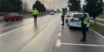 *ACȚIUNI PENTRU REDUCEREA RISCULUI RUTIER *