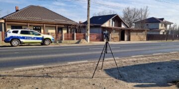 POLIȚIȘTII ACȚIONEAZĂ CU SISTEMUL RADAR E-SIGUR