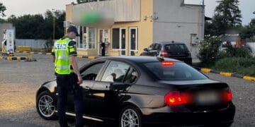 REZULTATELE ACȚIUNILOR POLIȚIȘTILOR, DIN WEEK-END 450 de fapte constatate care au perturbat ordinea și liniștea publică 37 de șoferi scoși din trafic