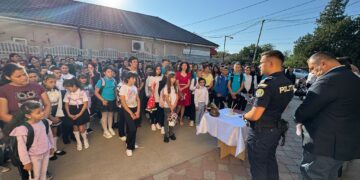 POLIȚIȘTII BRĂILENI, ALĂTURI DE ELEVI ÎN PRIMA ZI DE ȘCOALĂ