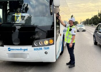 ACȚIUNE A POLIȚIȘTILOR RUTIERI PENTRU VERIFICAREA MICROBUZELOR ȘCOLARE