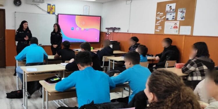 ZIUA MONDIALĂ DE PREVENIRE A ABUZULUI ȘI VIOLENȚEI ÎMPOTRIVA COPIILOR