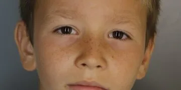 MINOR DISPĂRUT L-AȚI VĂZUT?