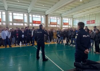 CONCURSUL NAȚIONAL DE CREAȚIE „EROUL DIN CLASĂ”,   LANSAT DE POLIȚIȘTII BRĂILENI