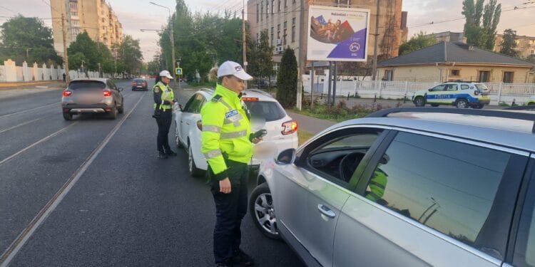 ACȚIUNI ȘI DEPISTĂRI ÎN FLAGRANT ALE POLIȚIȘTILOR ÎN A DOUA ZI A MINIVACANȚEI DE 1 MAI, PENTRU CREȘTEREA SIGURANȚEI RUTIERE