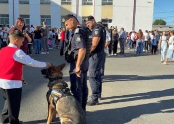 Jandarmii brăileni, alături de elevi în prima zi de școală