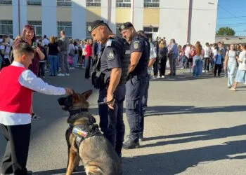 Jandarmii brăileni, alături de elevi în prima zi de școală