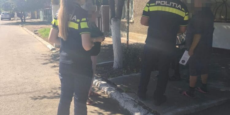 🦮*ACȚIUNE DE INFORMARE A CETĂȚENILOR, DEȚINĂTORI DE ANIMALE DE COMPANIE, DESFĂȘURATĂ DE POLIȚIȘTI*