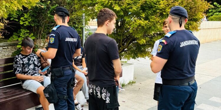 JANDARMII BRĂILENI, LA DATORIE ÎN WEEKEND – MISIUNI DE ASIGURARE A ORDINII PUBLICE ȘI ACTIVITĂȚI DE INFORMARE